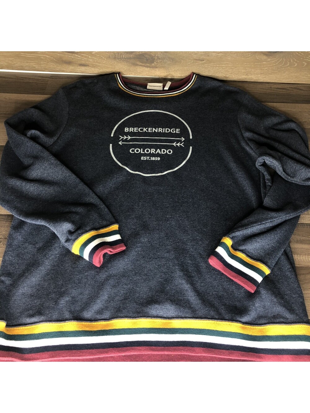 Techstyles Sportswear Women’s Sweatshirt Breckinridge, CO Large